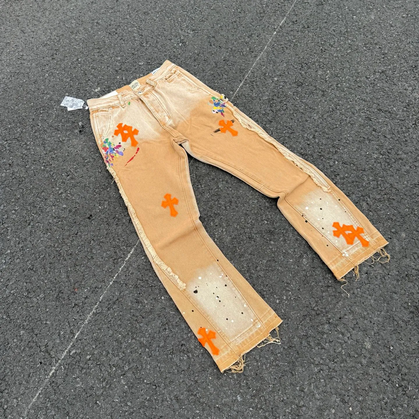 #8200 P260💰 Independent GALLERY DEPT. Vintage splash-ink splicing khaki orange cross loose washed flared jeans - truly restore the ultimate vintage texture - original hardware accessories washed and other elevators, QR code analysis are all purchased from the original factory, high degree of restoration, you are welcome to compare with certain products ~ - three-dimensional version Loose and comfortable, not picky about the figure, tall and slim, factory Seiko, original quality control, same style for men and women, can be matched with couples, versatile recommendation Essential jeans for all seasons - sizes: 28 30 32 34 36